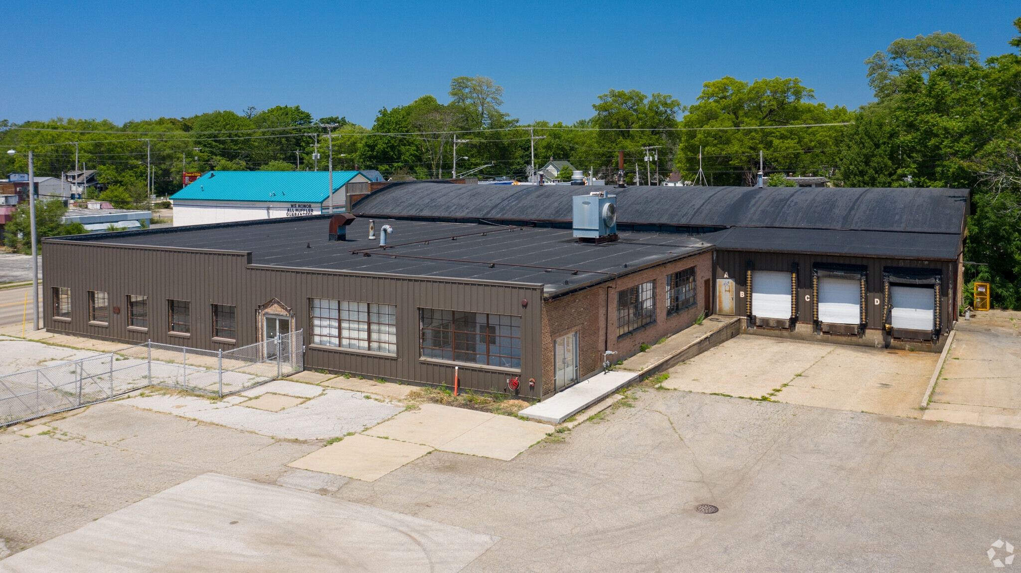 701 W Laketon Ave, Muskegon, MI for sale Building Photo- Image 1 of 1