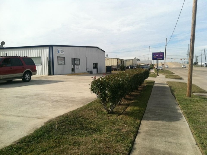 1517 W Main St, La Porte, TX 77571 - Retail for Sale | LoopNet