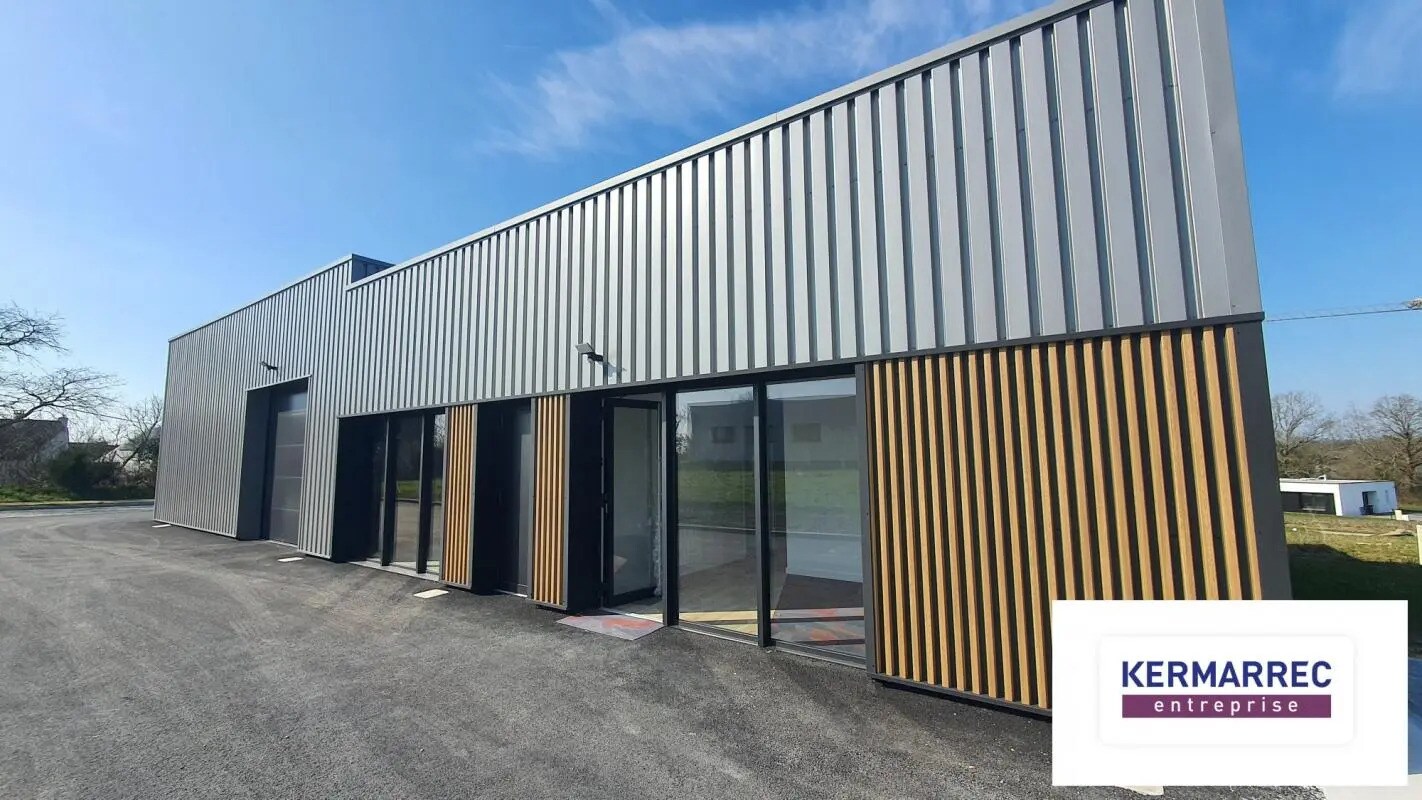 Flex in Séné for lease Building Photo- Image 1 of 10