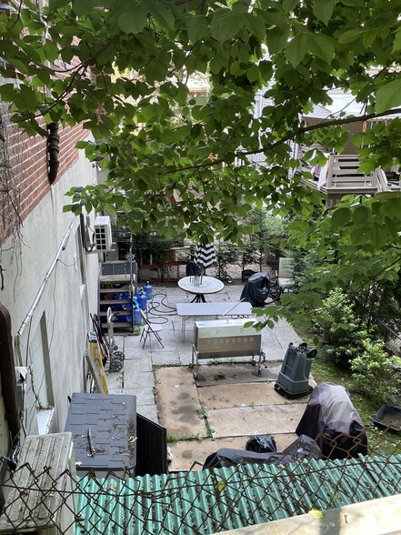 5834 Fieldston Rd, Bronx, NY for sale - Building Photo - Image 3 of 7