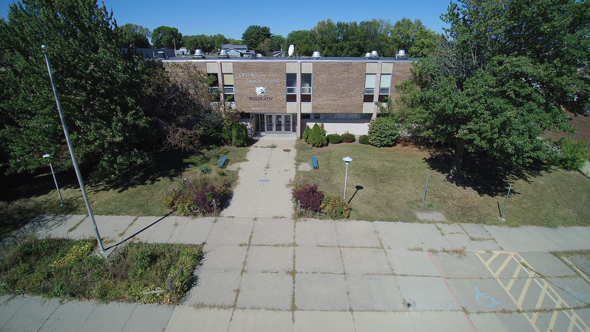 2810 N 4th St, Clinton, IA for sale Building Photo- Image 1 of 1