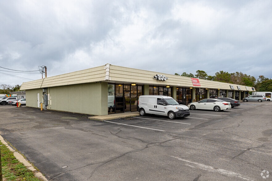 1209 Airport Rd, Destin, FL for lease - Primary Photo - Image 1 of 8