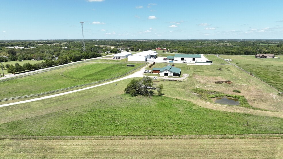 1253 N Hill St, Van Alstyne, TX for sale - Building Photo - Image 3 of 35