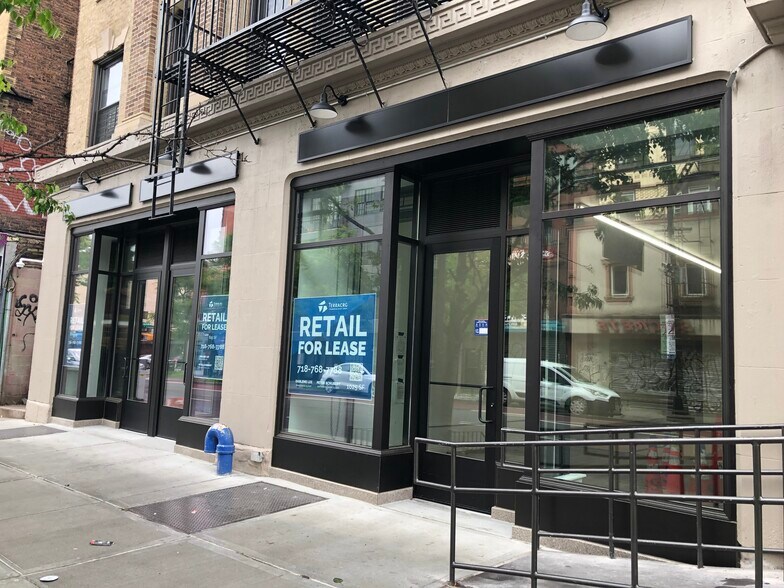 685 Nostrand Ave, Brooklyn, NY for lease - Building Photo - Image 2 of 21