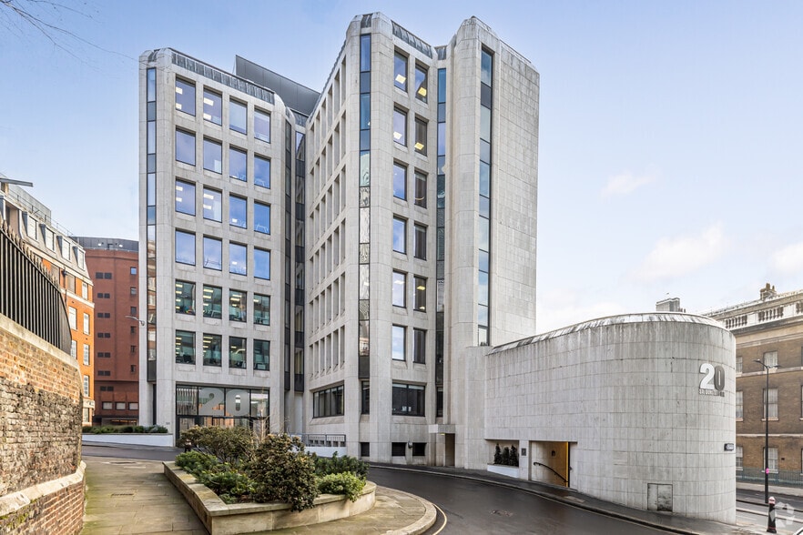 20 St. Dunstans Rd, London for lease - Primary Photo - Image 1 of 28