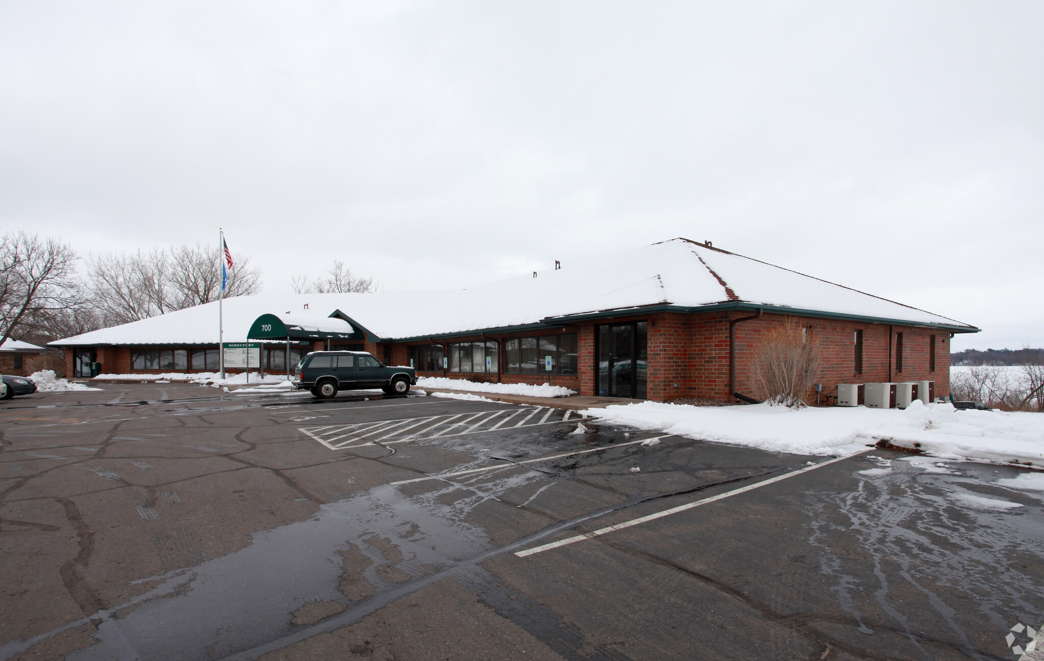 700 Wolske Bay Rd, Menomonie, WI for lease Primary Photo- Image 1 of 6