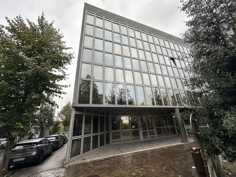 Office in Châtenay-Malabry for sale - Building Photo - Image 2 of 7