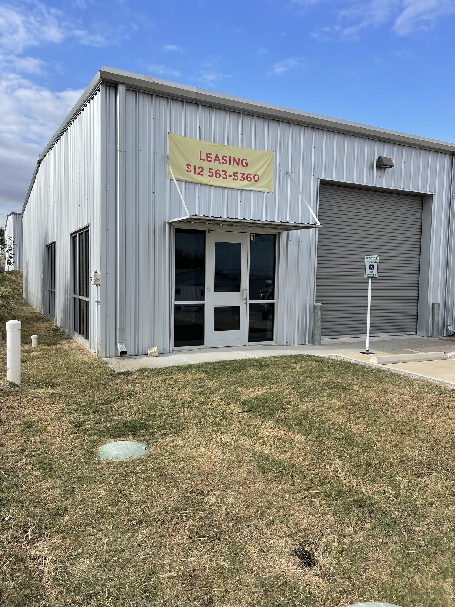 121 CR 423, Spicewood, TX for lease Building Photo- Image 1 of 14