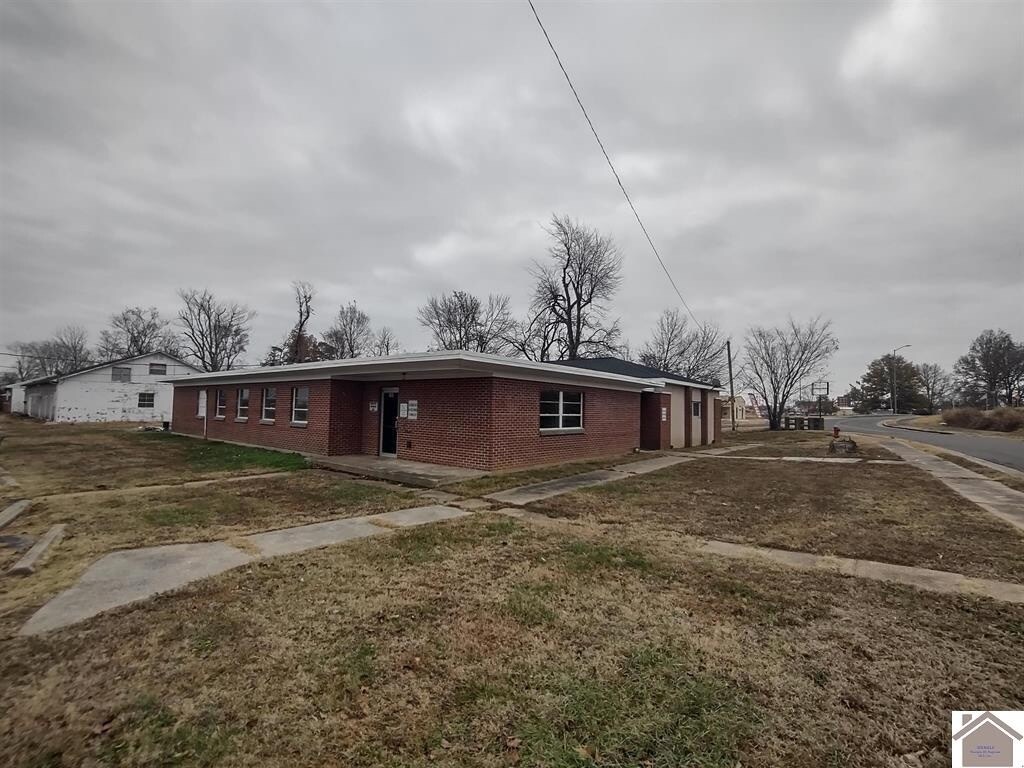 100 E Lockridge St, Mayfield, KY for sale Primary Photo- Image 1 of 1