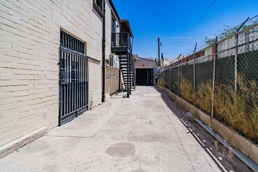 3320 Alameda Ave, El Paso, TX for lease - Building Photo - Image 3 of 6