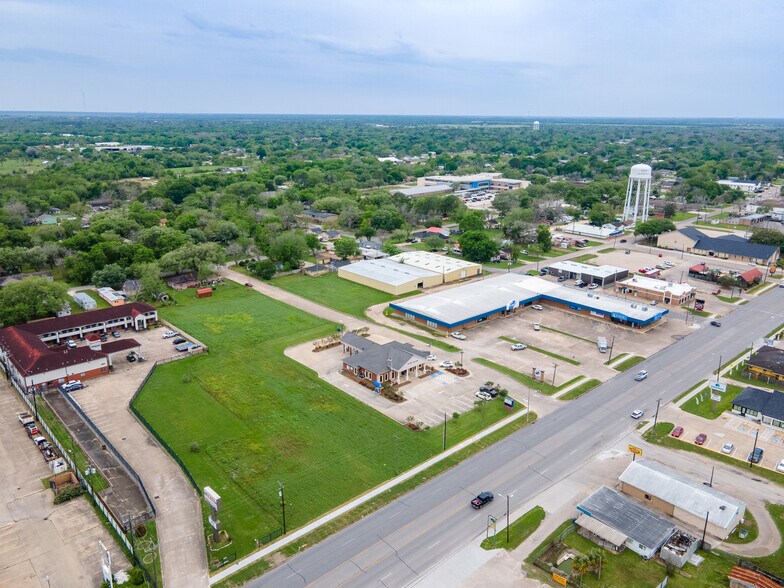 3612 7th Bay City TX 77414 3612 7th Street LoopNet