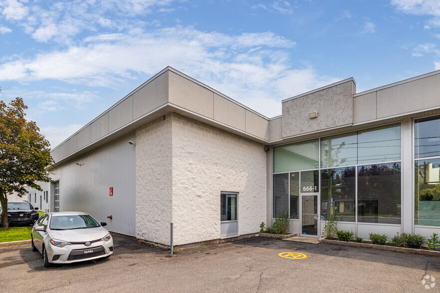 666 Ch du Lac, Boucherville, QC for lease - Building Photo - Image 3 of 5