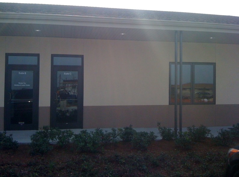 3555 Loyola Dr, Kenner, LA for lease - Building Photo - Image 3 of 5