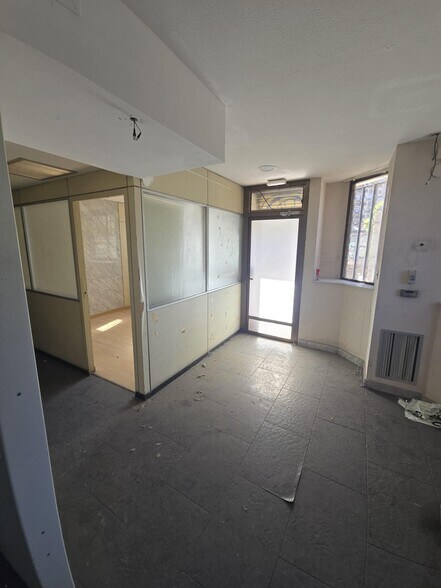 Retail in Zaragoza, Zaragoza for sale - Interior Photo - Image 2 of 16