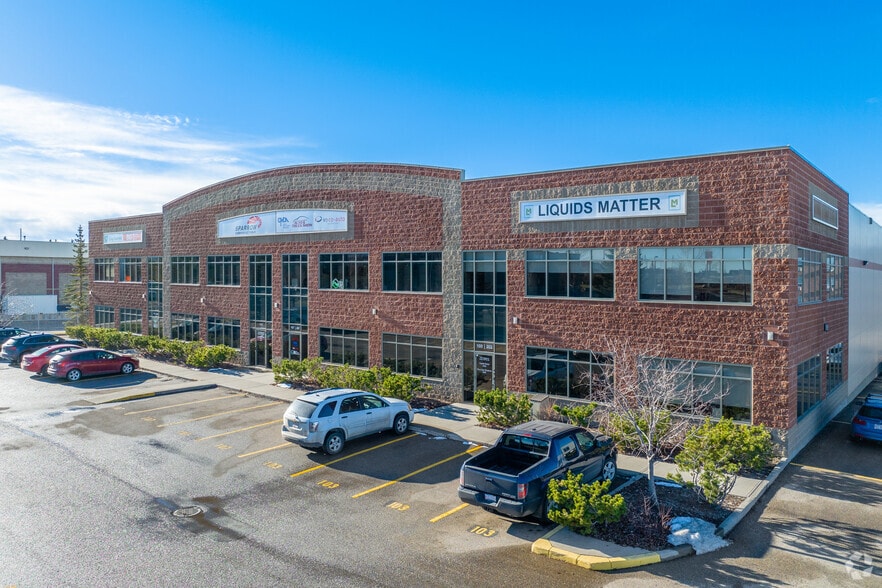 11505 35th St SE, Calgary, AB for lease - Building Photo - Image 1 of 5