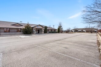 4136 South Scenic, Springfield, MO for lease Building Photo- Image 2 of 41