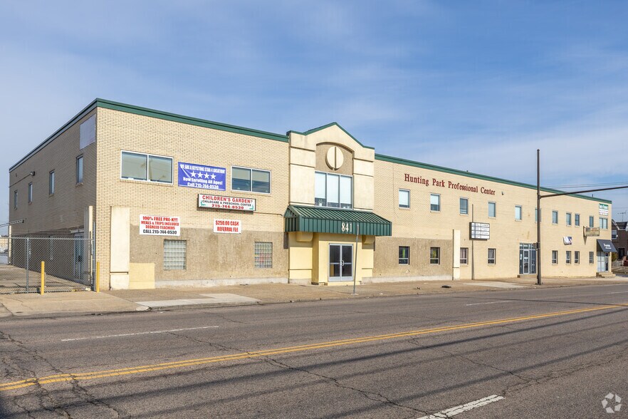 841 E Hunting Park Ave, Philadelphia, PA for sale - Primary Photo - Image 1 of 1