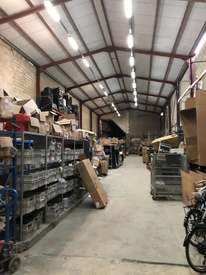 Flex in Bagnolet for lease Building Photo- Image 1 of 10