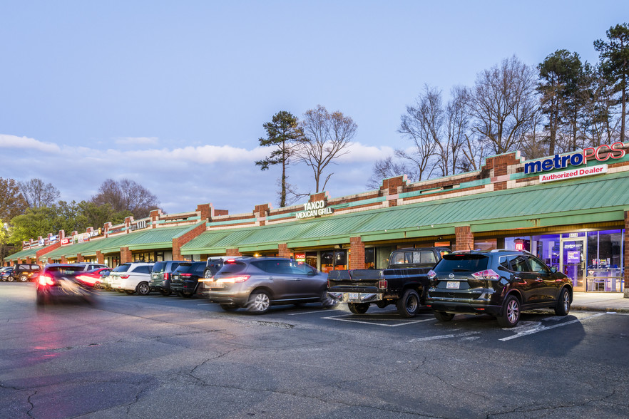 6400-6438 W Wilkinson Blvd, Belmont, NC for lease - Primary Photo - Image 3 of 5