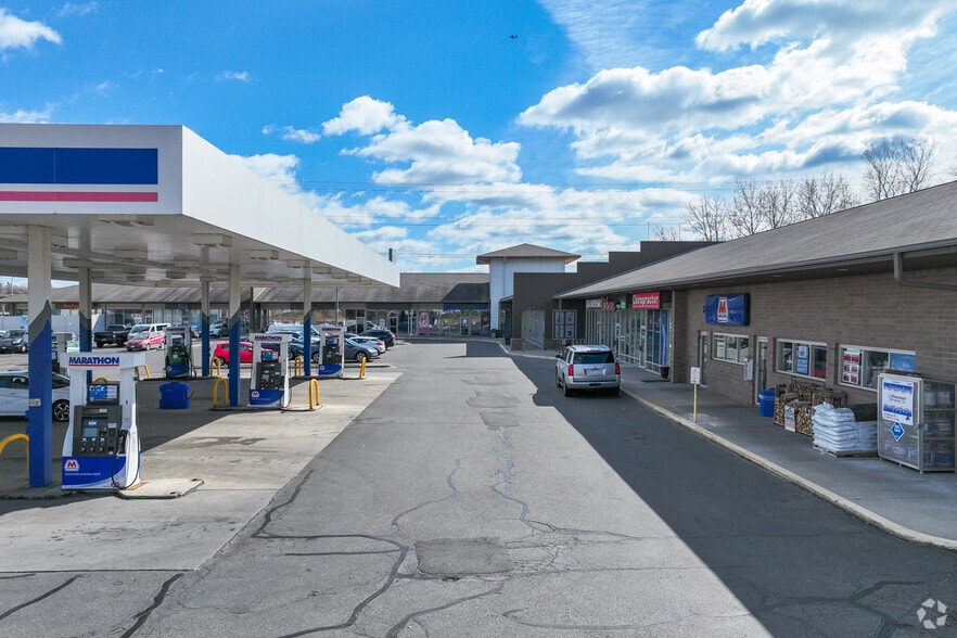 3186 Long Lake Rd, Roseville, MN for lease - Building Photo - Image 2 of 6