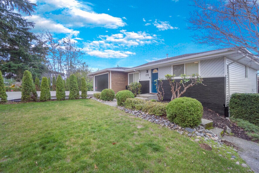 2705 Benson Rd S, Renton, WA 98055 Renton Duplex Opportunity (Newly