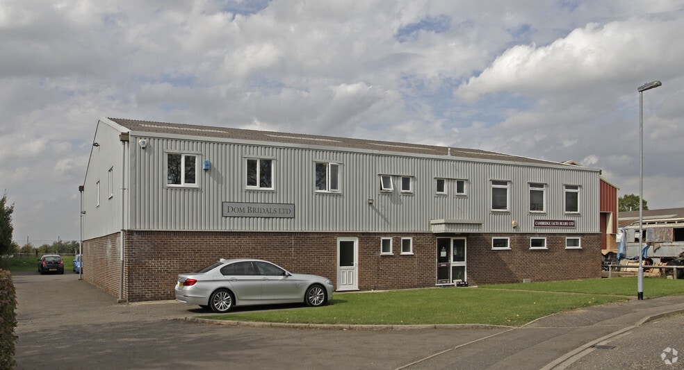 5 Norman Way, Over for sale - Primary Photo - Image 1 of 1