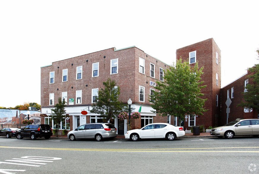 36 Main St, Amesbury, MA for lease - Primary Photo - Image 1 of 4