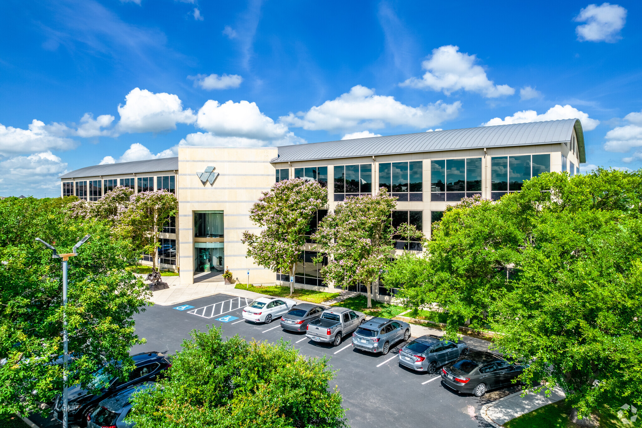 153 Treeline Park, San Antonio, TX for lease Building Photo- Image 1 of 5