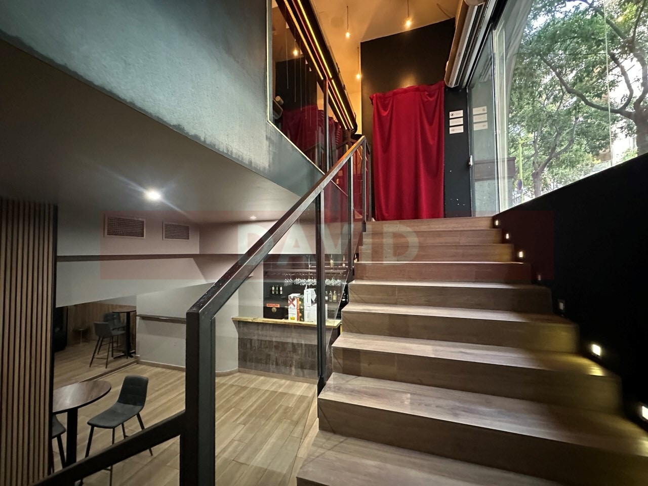 Retail in Barcelona, Barcelona for lease Interior Photo- Image 1 of 10