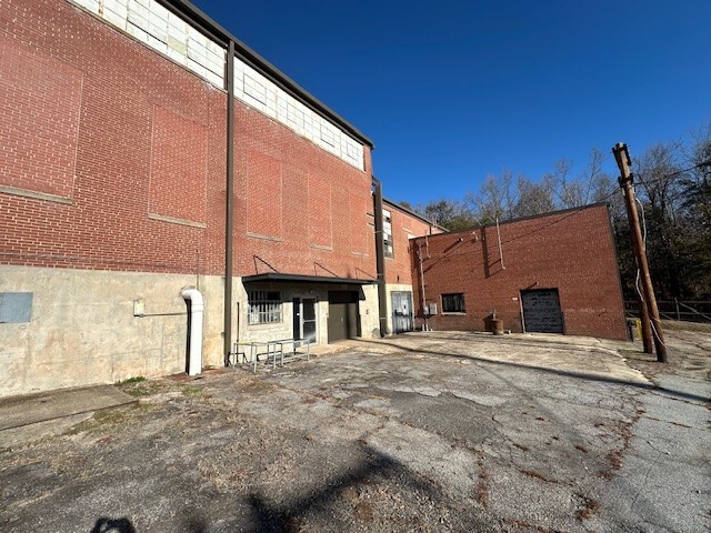 39 Hillandale Rd, Greenville, SC for lease - Building Photo - Image 3 of 6