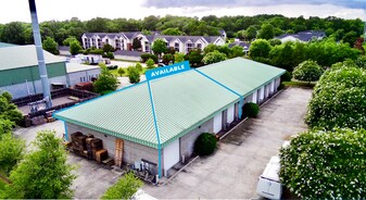 Savannah Flex Warehouse Near I-95 - Warehouse