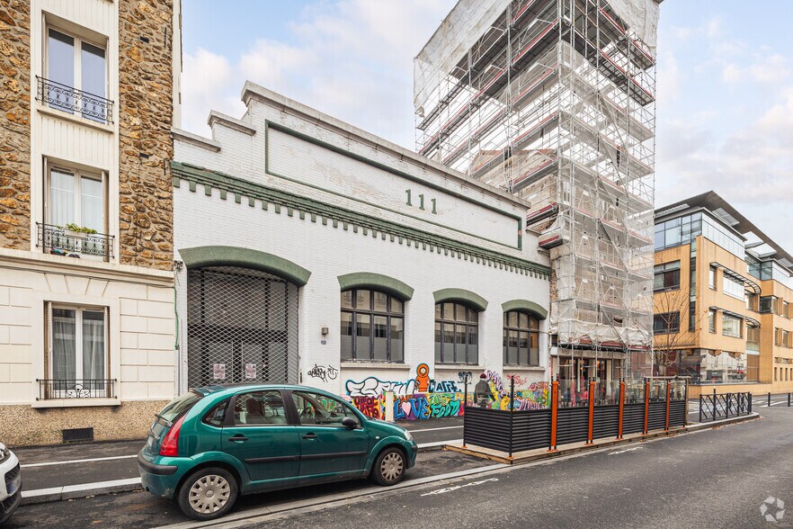 Office in Montreuil for lease - Building Photo - Image 2 of 2