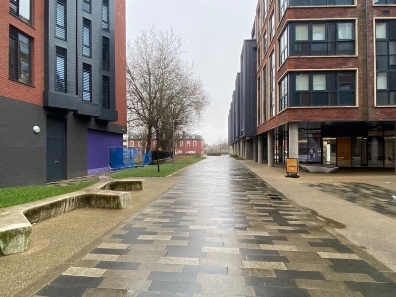 Howard Gdns, Cardiff for lease - Building Photo - Image 3 of 4