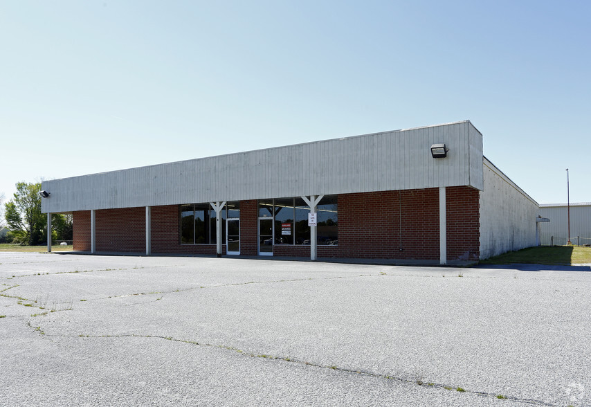 620 Dr Donnie H Jones Jr Blvd, Princeton, NC for lease - Building Photo - Image 2 of 13