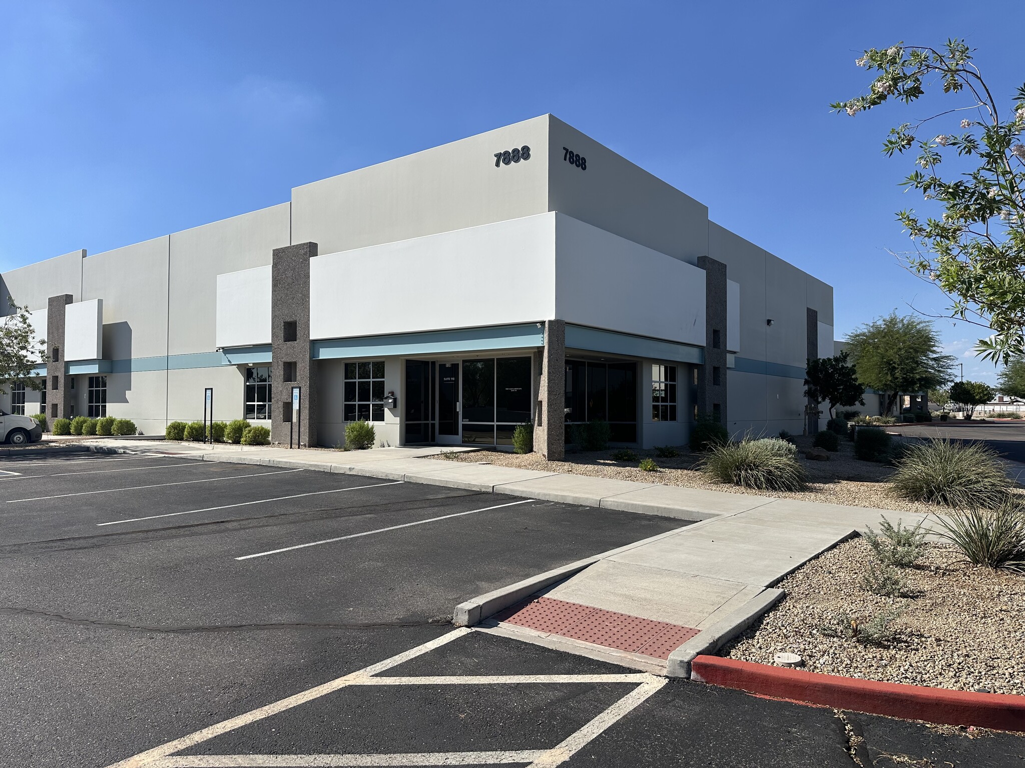 7910 N Glen Harbor Blvd, Glendale, AZ for lease Building Photo- Image 1 of 12