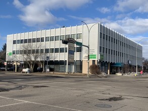 8700-8704 Meadowlark Rd NW, Edmonton, AB for lease Building Photo- Image 1 of 1