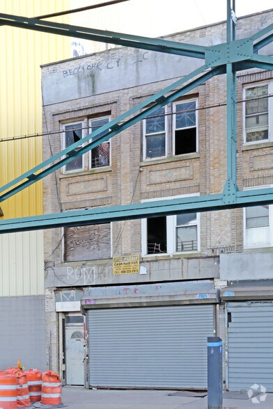 119-22 Jamaica Ave, Jamaica, NY for sale - Primary Photo - Image 1 of 1