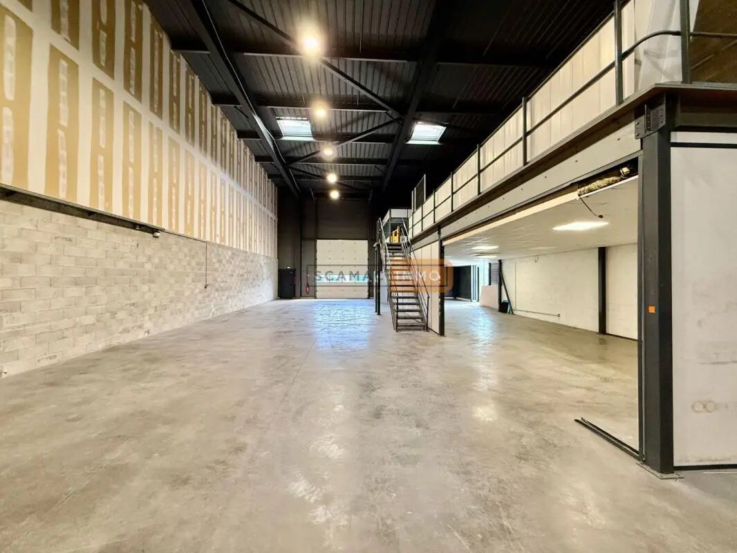 Industrial in Fréjus for lease Interior Photo- Image 1 of 8