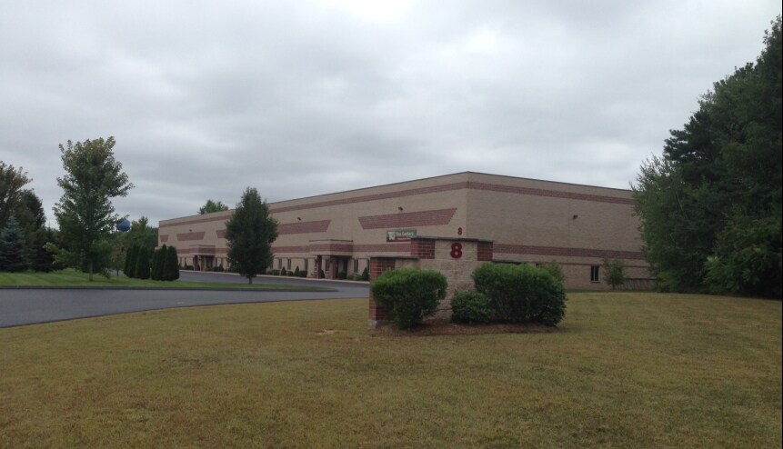 8 Belden Rd, Bloomfield, CT for sale Primary Photo- Image 1 of 1