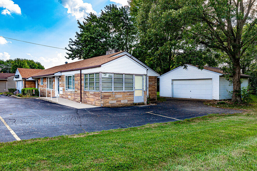 1751 N Barron St, Eaton, OH for sale - Building Photo - Image 3 of 39