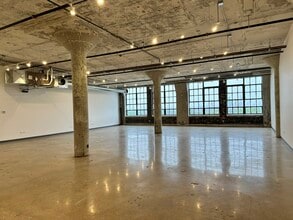 1010 W 35th St, Chicago, IL for lease Building Photo- Image 1 of 4