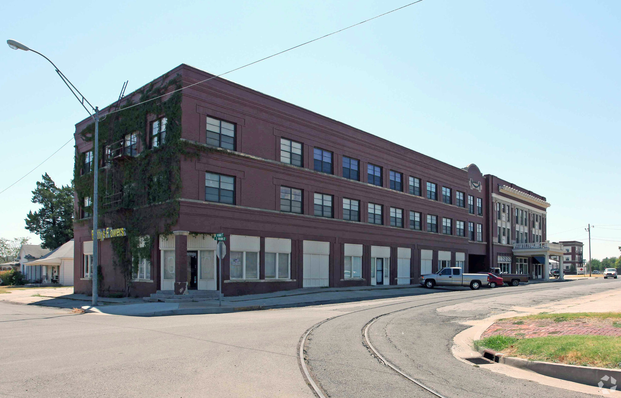 317-319 S Grand Ave, El Reno, OK for sale Primary Photo- Image 1 of 1