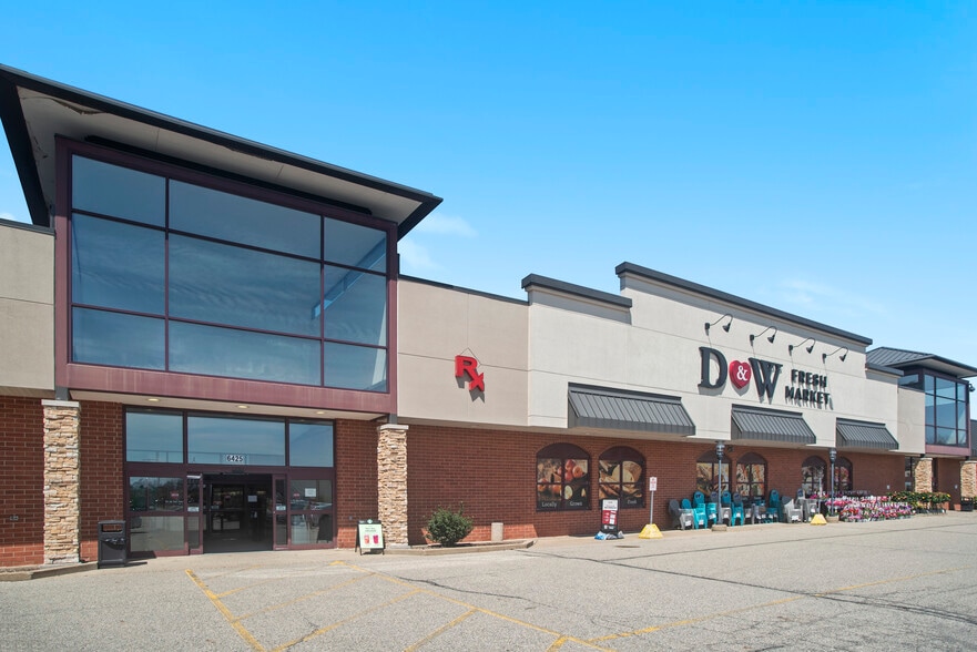 6425-6479 28th St SE, Grand Rapids, MI for sale - Building Photo - Image 1 of 16