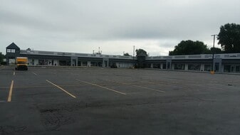 McLoud Plaza - Call Center