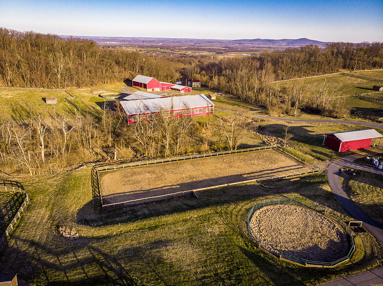 4240 Jefferson Pike, Jefferson, MD for sale - Primary Photo - Image 1 of 9