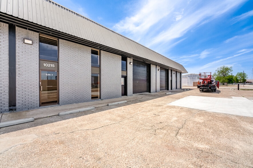 10215 Papalote St, Houston, TX for lease - Building Photo - Image 3 of 79