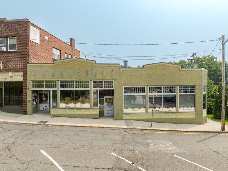 30 Crafts Ave, Northampton, MA for lease - Building Photo - Image 1 of 11