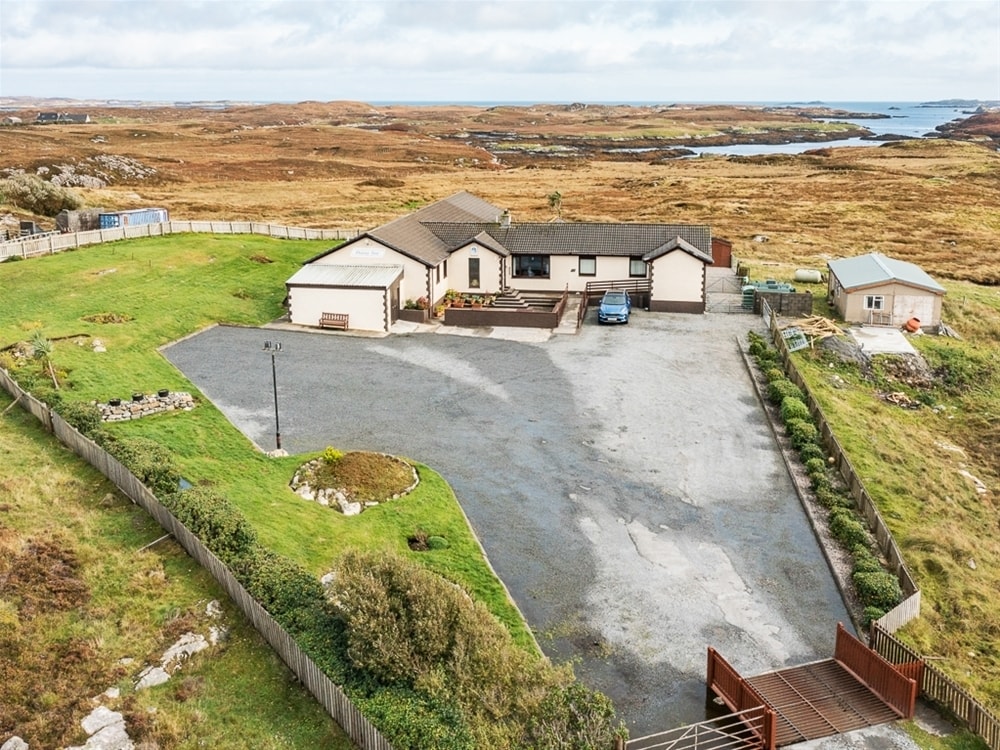 Orasay Inn, Isle Of South Uist for sale Building Photo- Image 1 of 36