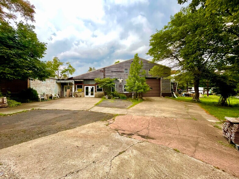 7901 Proctor Creek Rd, Proctor, WV 26055