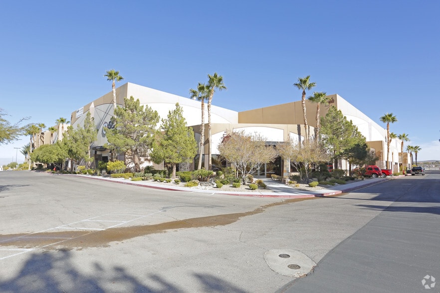 1420 Jet Stream Dr, Henderson, NV for lease - Primary Photo - Image 1 of 5
